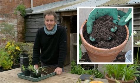 Monty Don Shares Top Tips For Potting Compost In Winter Uk