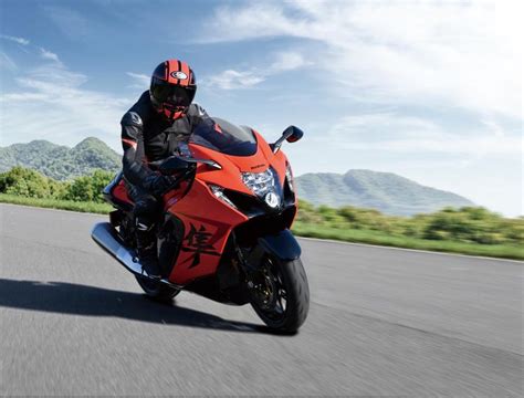 Suzuki Gsx S Abs Nuove Immagini Della Maxi Naked Di