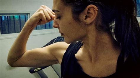 Gal Gadot Reveals Wonder Woman Workout Photo