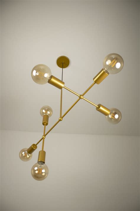 Lustre Pendente Sputnik Gun Dourado Metal C Fio Ajustável MadeiraMadeira