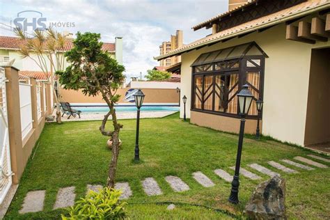 Casa à venda no bairro Centro em Balneário Piçarras Preço de venda R