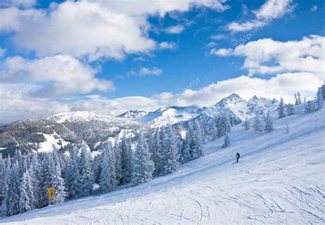 Ski resort Schladming . Austria — Stock Photo © nikolpetr #3918179