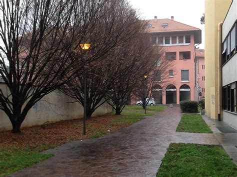 Legnano Lampioni Accesi Di Giorno