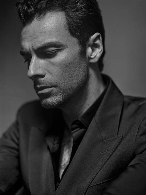 Telegraph Magazine 28 September 2024 Aidan Turner Slightly Defective