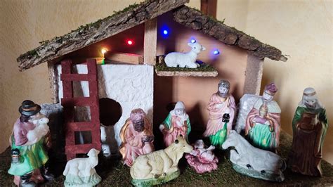 Cr Che De Noel Lumineuse Avec Santons Dans Sa Bo Te D Origine Ebay