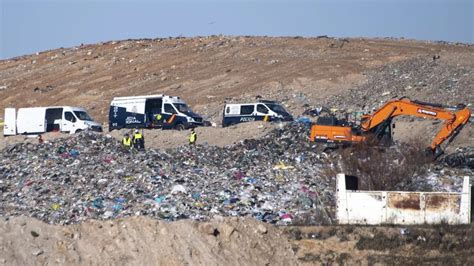 Hallan Un Torso Y Unos Brazos En El Vertedero De Toledo Donde Buscan