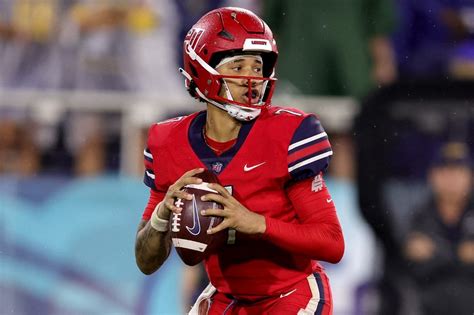 FIU Vs Liberty Odds Flames Best Pick To Cover Spread 10 8