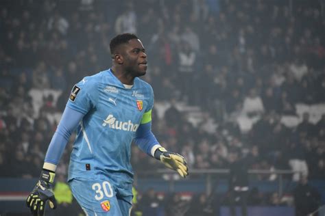 Brice Samba Forfait Pour RC Lens PSG Jonathan Gradit De Retour