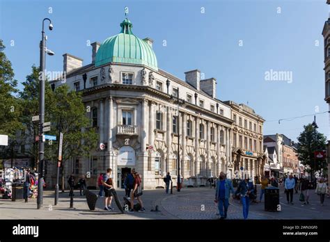 Doncaster High Street Hi Res Stock Photography And Images Alamy