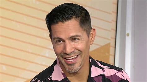 ‘magnum Pi Star Jay Hernandez Talks New Season Filming In Hawaii