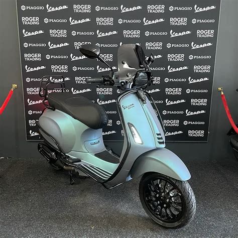 Nieuwe Custom Vespa Sprint Roger Trading De Beste Vespa Piaggio