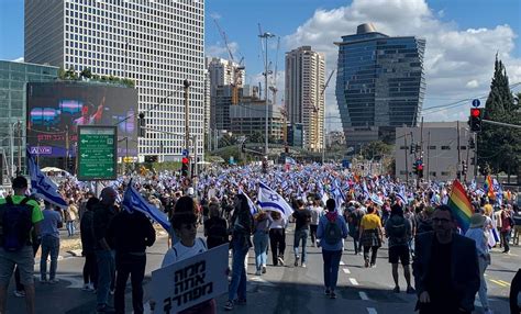 Miles De Israel Es Salen A Las Calles A Protestar A Contra Netanyahu Y