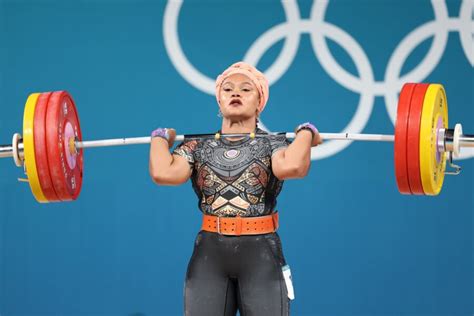 Neisi Dajomes participa por el oro en los 81 kg en los Juegos Olímpicos