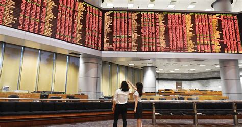 Bursa Malaysia Dibuka Tinggi Sedikit Sentimen Berhati Hati Berita Harian