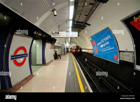 Kings Cross St Pancras Underground Tube Station Piccadilly Line