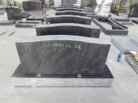 China Cemetery Usage Bahama Blue Granite Headstone Manufacturers