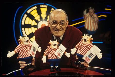 Jim Bowen quotes and catchphrases from his time presenting Bullseye ...