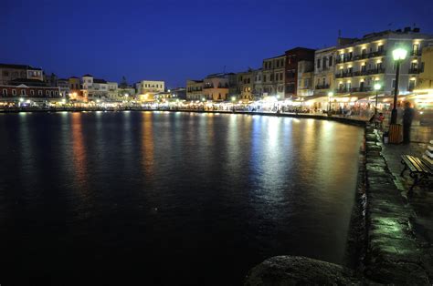 Chania - Harbour at Night | Chania | Pictures | Greece in Global-Geography