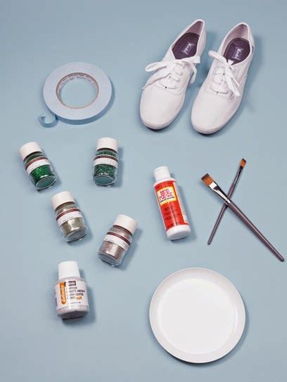 DIY- Glitter sneakers