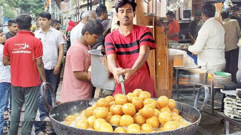 Mysore Bonda Making At Very Busy Mahalaxmi Tiffins In Hyderbad