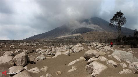 Gunung Kelud Berstatus Siaga Posko Bencana Dibangun News Liputan