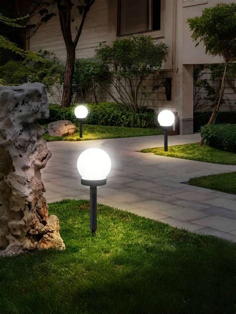 Paquete de 2 luces solares para césped luces LED de jardín para camino