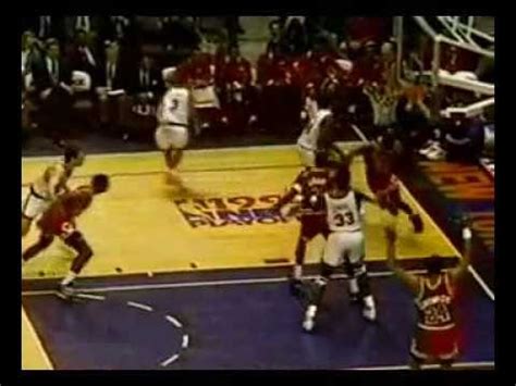 Michael Jordan dunks on Patrick Ewing 1991 Playoffs - YouTube