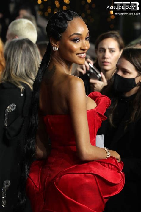 Jourdan Dunn Sexy Seen Showing Off Her Hot Tits At The Fashion Awards In London Aznude