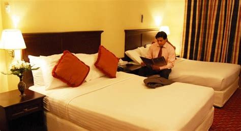 Dubai Palm Hotel - Compare Deals