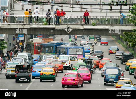 Many Buses High Resolution Stock Photography And Images Alamy