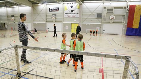 Winter Zaalvoetbaltoernooi Voor De RKAV Jeugd Nieuw Volendam