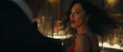 Gal Gadot In Red Notice Gal Gadot Gal Sarah Black