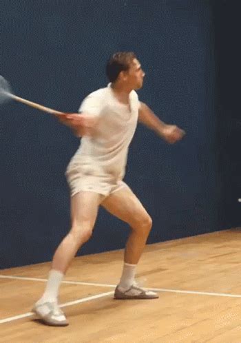 Tom Hiddleston Squash GIF - TomHiddleston Squash - Discover & Share GIFs