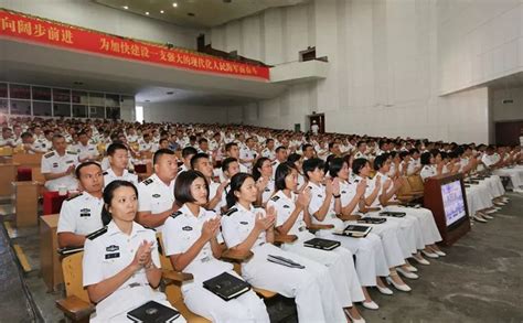 5名党的十九大代表主讲、1万余名官兵参加，这场会议不简单！南海舰队官兵南海新浪军事新浪网