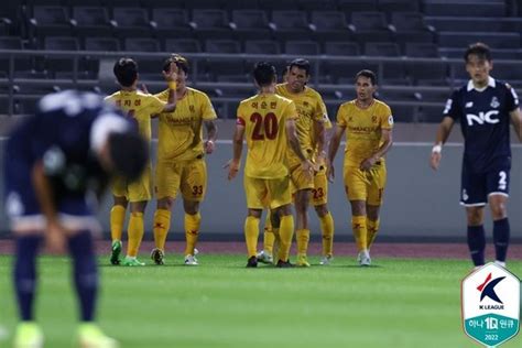 K 현장메모 비 내리는 호남선 남행열차에광주에는 축배 서울e에는 고배 네이트 스포츠