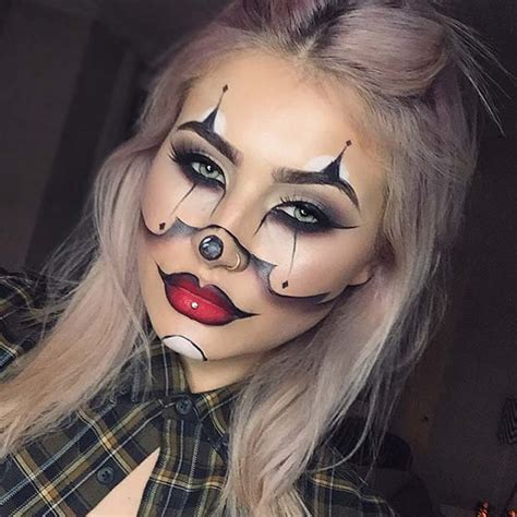 63 Trendy Clown Makeup Ideas For Halloween 2020 Stayglam