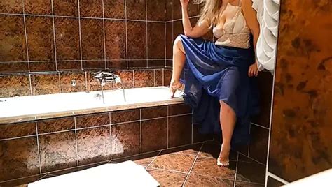 Amateur Blonde Reife Ehefrau Genie T Nackten Sex Nach Dem Gehen Xhamster