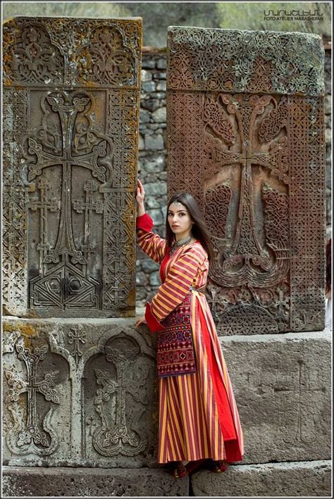 Armenian National Clothing Taraz Armenian Culture