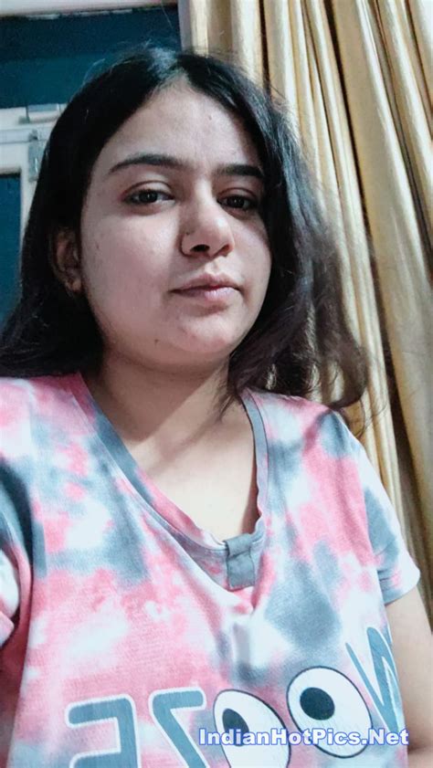 Moti Girlfriend Nude Ghar Pe Bf Ko Seduce Karte Huye