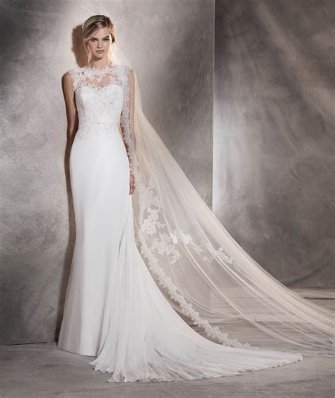 Agora Tulle And Chantilly Mermaid Wedding Dress With Bateau Neckline