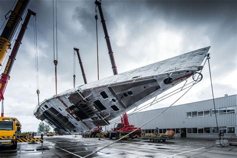 Important Hull Turning for Royal Huisman’s 46m Project 405 - Yacht Harbour