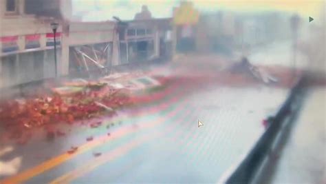 Tornado destroys building in 10 seconds as it rips through South Carolina