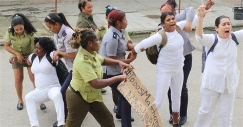 Las Disidentes Cubanas Damas De Blanco Denuncian Una Decena De