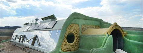 Biotecture: What’s an Earthship Home? - Deeds.com