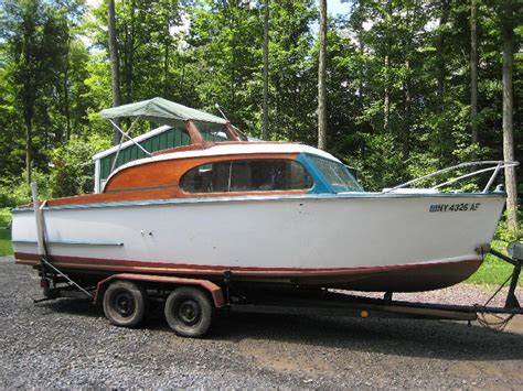 20 Feet 1954 Trojan Cabin Cruiser 29470 Antique Boat America