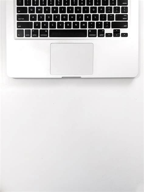 Download Apple Macbook Pro 4k Wallpaper - WallpaperTip