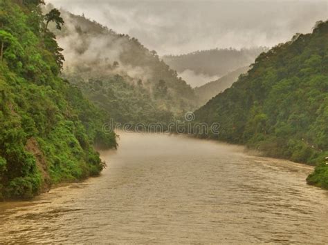 Teesta River Flowing Down from Sikkim To Darjeeling District with Lush ...