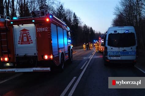 Miertelny Wypadek Na Kaszubach Motocykl Stan W P Omieniach