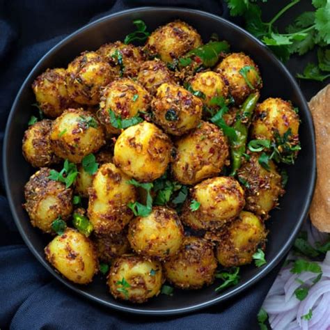 Jeera Aloo Recipe (Cumin Potatoes) - Cubes N Juliennes