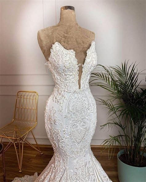 Vintage Lace Mermaid Wedding Dress Sexy Deep V Neck Backless Beads